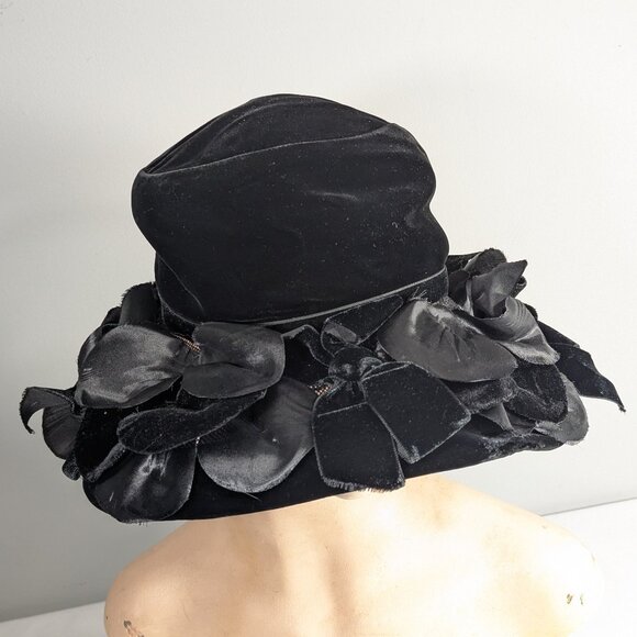 Eleanor Mack Park Royal Black Velvet Cartwheel mourning hat size small - Picture 7 of 9